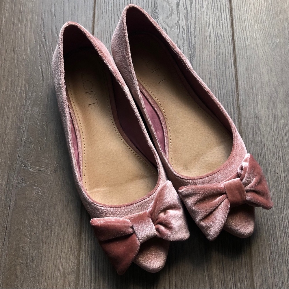 Loft Velvet pointed toe bow flats